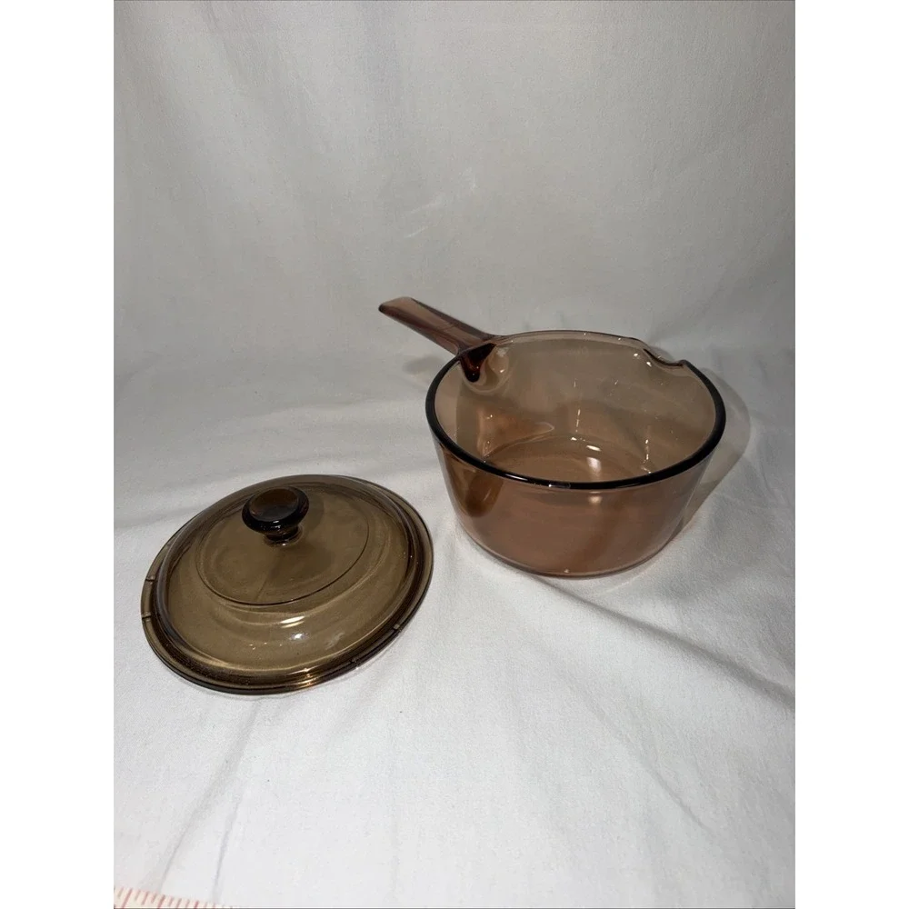 VTG Vision Corning Ware USA 1L Amber Glass Sauce Pan Pot Pour Spout With LID